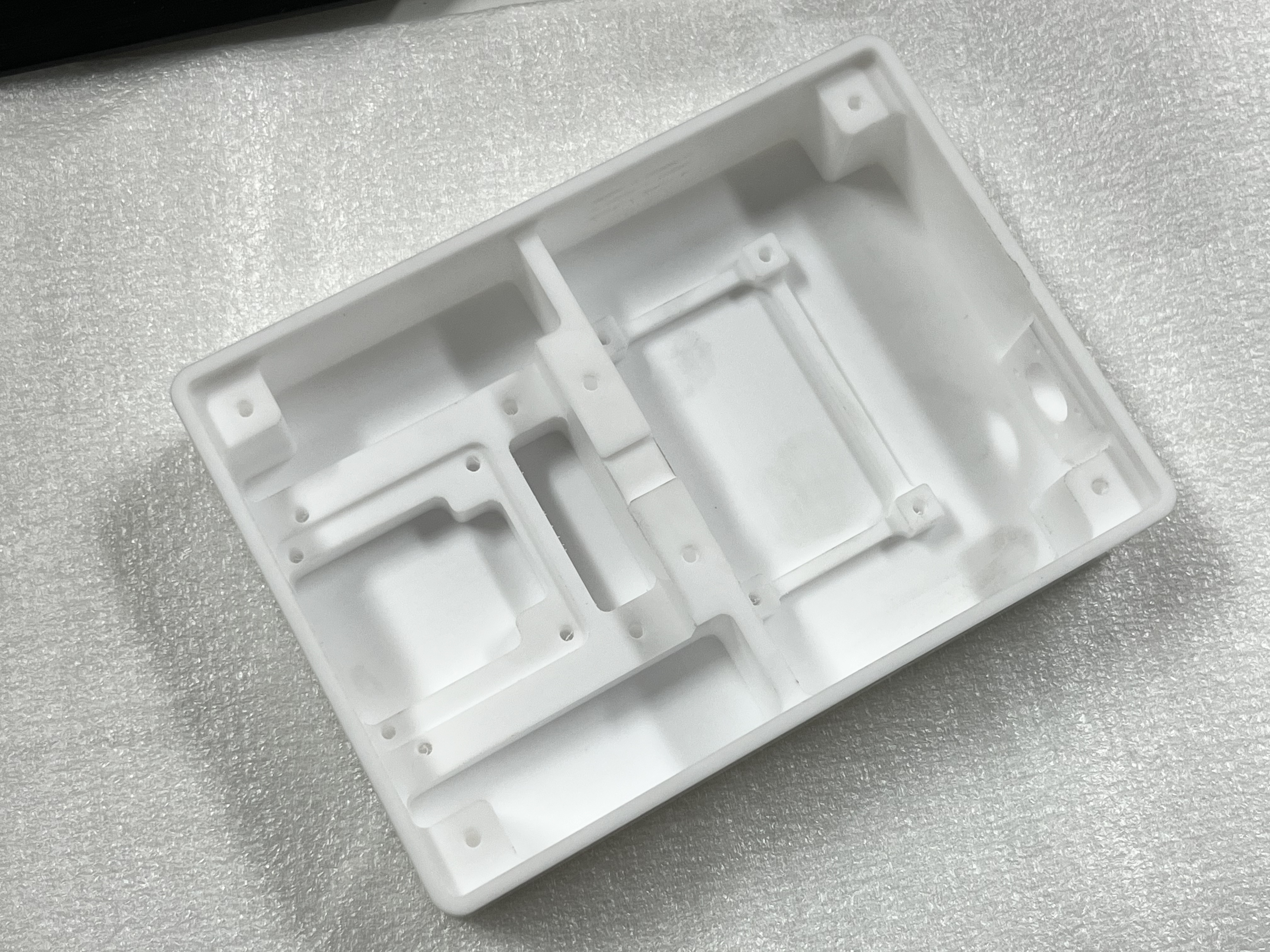 PTFE聚四氟乙烯多腔绝缘壳体定制加工