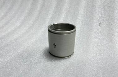 内螺纹圆柱零件加工